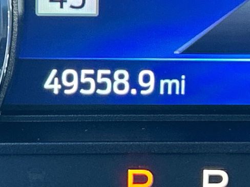 Used 2022 Ford Explorer Limited w/ Equipment Group 301A image 18