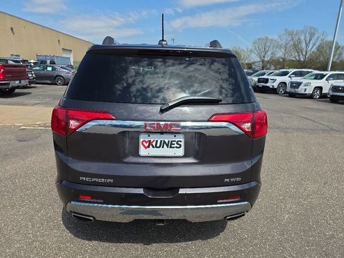 Used 2017 GMC Acadia Denali w/ Technology Package AWD/4WD image 6