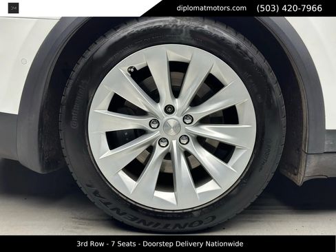 Used 2019 Tesla Model X 100D image 38