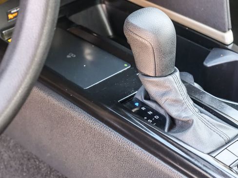 Used 2026 Toyota Camry LE FWD image 21