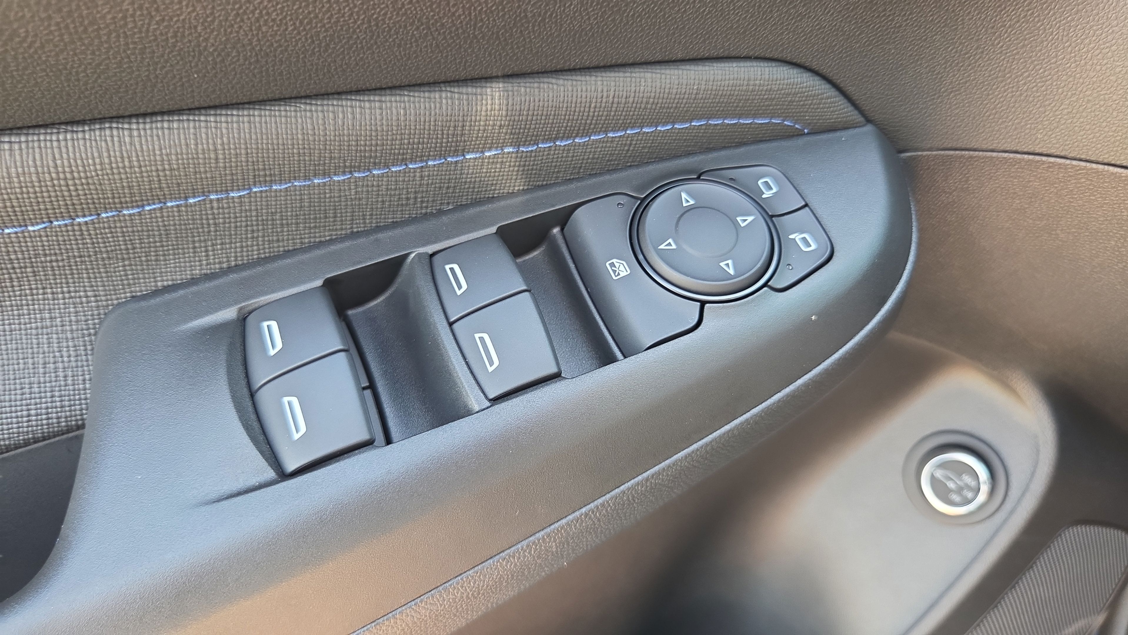 New 2026 Buick Envista Sport Touring w/ Convenience I Package FWD image 28