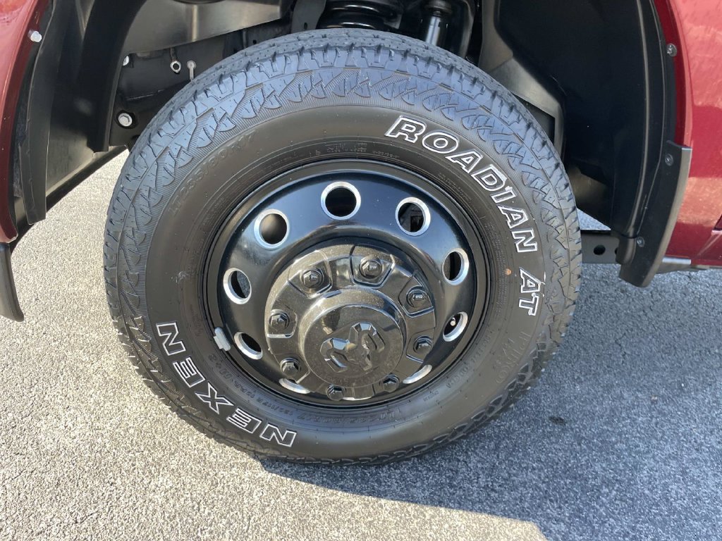 Used 2024 RAM 3500 Laramie w/ Night Edition AWD/4WD image 40