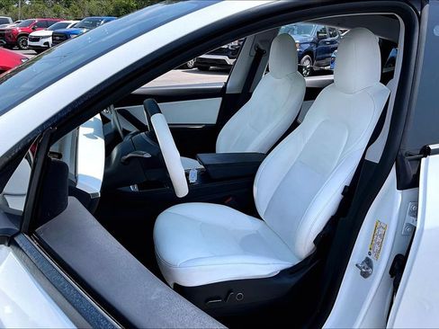 Used 2022 Tesla Model Y Long Range AWD/4WD image 20