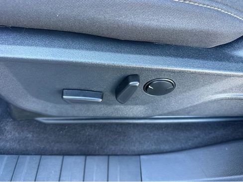 Used 2025 Ford F150 XLT w/ Equipment Group 302A MID image 37