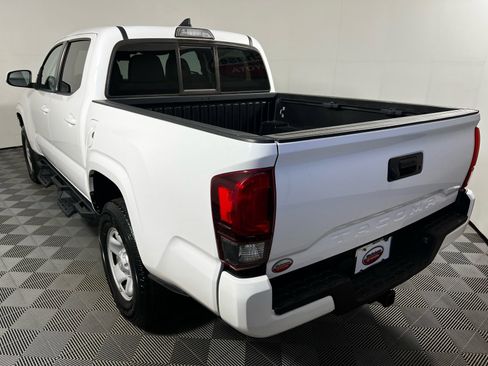 Used 2019 Toyota Tacoma SR w/ SR Convenience Package image 7