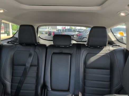 Used 2017 Ford Escape Titanium w/ Equipment Group 301A AWD/4WD image 31