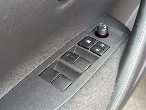 Used 2025 Toyota Corolla LE FWD image 14