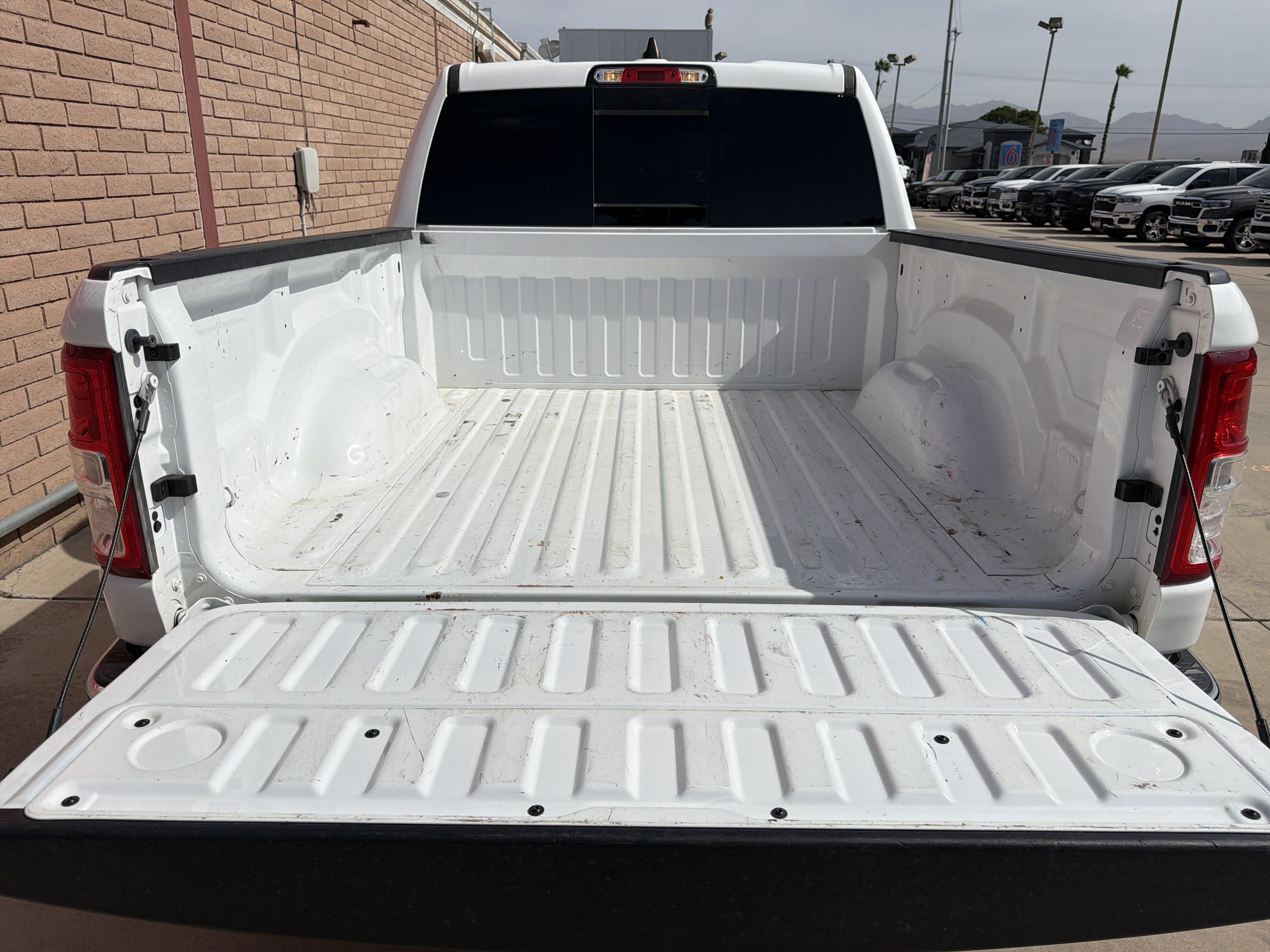 Used 2024 RAM 1500 Big Horn AWD/4WD image 6