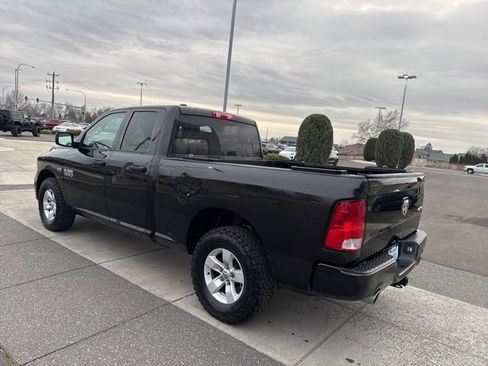 Used 2017 RAM 1500 Express image 9