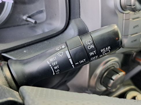 Used 2016 Toyota 4Runner SR5 image 13