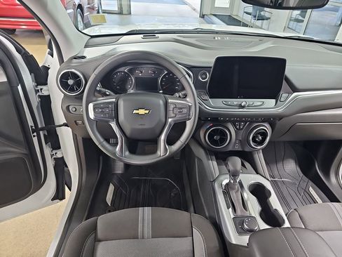 Used 2023 Chevrolet Blazer LT w/ Convenience Package FWD image 21