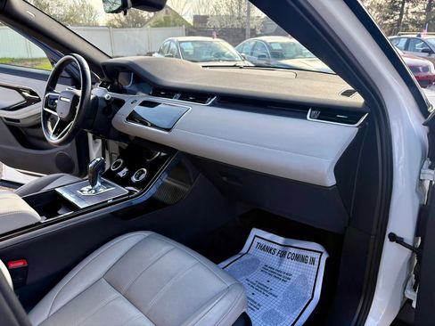 Used 2021 Land Rover Range Rover Evoque SE image 30