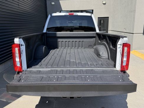 Used 2025 Ford F350 XLT w/ FX4 Off-Road Package AWD/4WD image 15