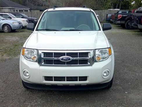 Used 2012 Ford Escape XLT image 2