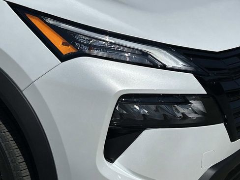 New 2026 Nissan Rogue SV AWD/4WD image 10