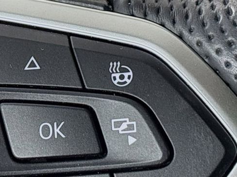 Used 2023 Volkswagen Atlas SEL Premium image 37