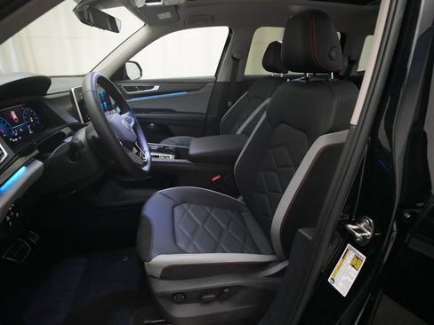 Used 2026 Volkswagen Atlas Peak Edition AWD/4WD image 7