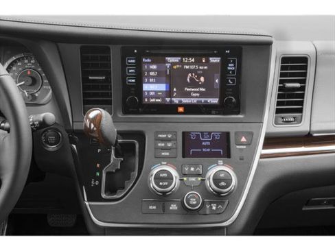 Used 2015 Toyota Sienna XLE Premium FWD image 10