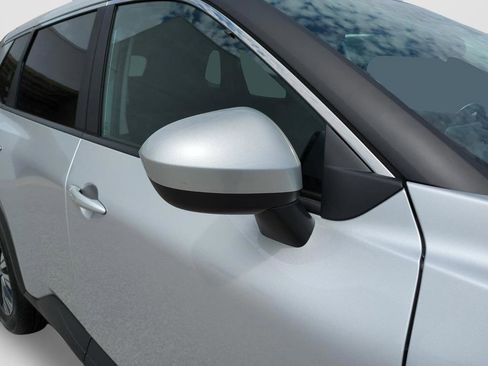 Certified 2023 Nissan Rogue SV AWD/4WD image 19