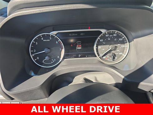 Used 2024 Nissan Rogue SV w/ SV Premium Package image 19