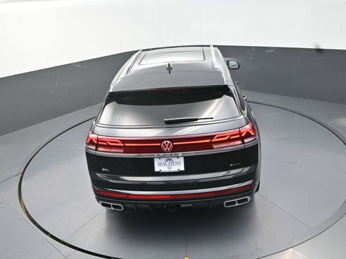New 2026 Volkswagen Atlas Cross Sport SEL Premium R-Line AWD/4WD image 18