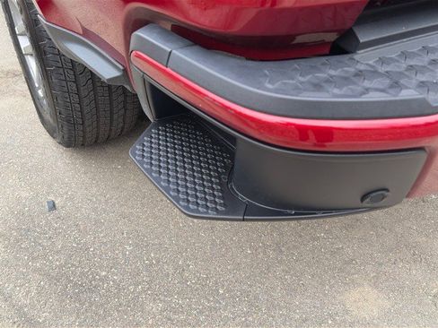 Used 2023 Chevrolet Colorado LT w/ LT Convenience Package II image 42