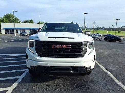 Used 2024 GMC Sierra 1500 Elevation w/ Preferred Package AWD/4WD image 2