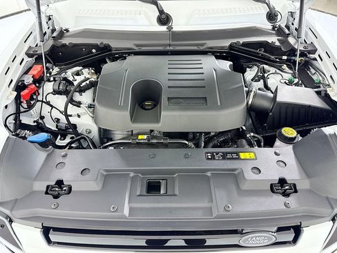 New 2026 Land Rover Defender 110 X-Dynamic SE AWD/4WD image 30