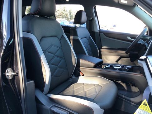 New 2026 Volkswagen Atlas Peak Edition image 34