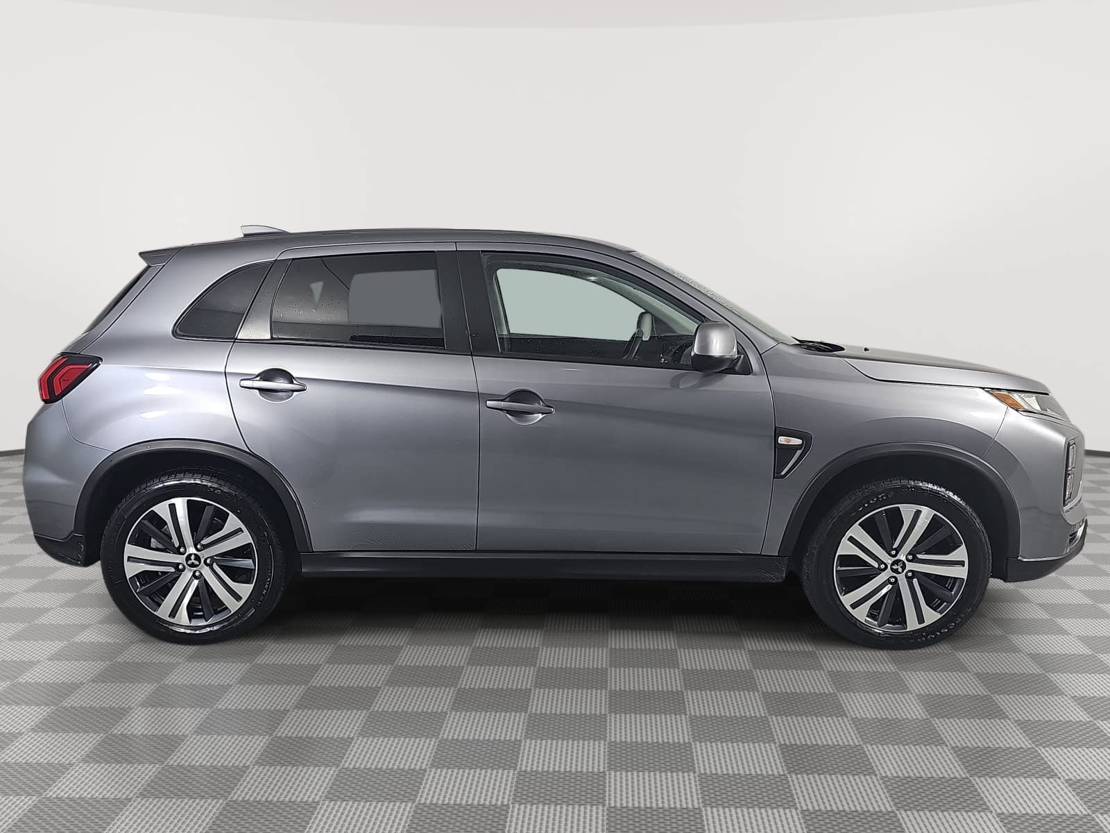 Used 2024 Mitsubishi Outlander Sport ES AWD/4WD image 9
