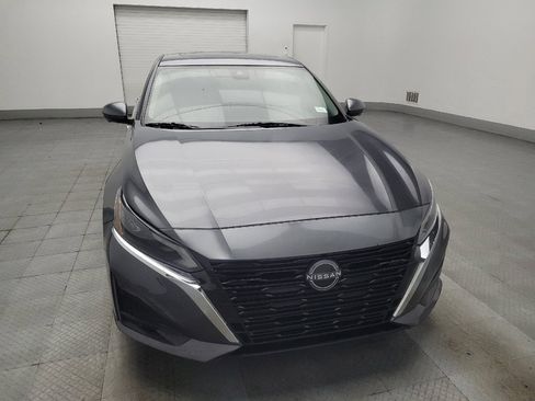 Used 2023 Nissan Altima 2.5 SL FWD image 14
