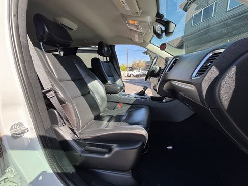 Used 2019 Dodge Durango SXT AWD/4WD image 17