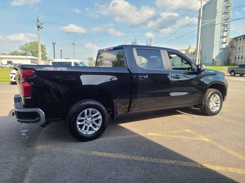 Used 2022 Chevrolet Silverado 1500 LT AWD/4WD image 7