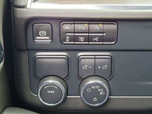 Certified 2025 Chevrolet Tahoe LS image 14