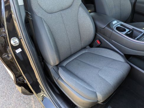 Certified 2023 Hyundai Santa Fe SEL image 10