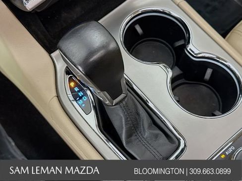 Used 2020 Jeep Grand Cherokee Limited w/ Luxury Group II image 17