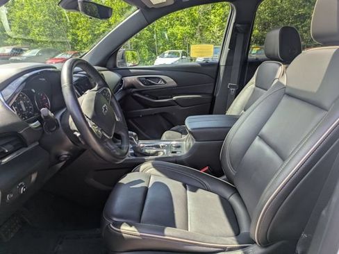 Used 2023 Chevrolet Traverse Premier w/ Redline Edition AWD/4WD image 15