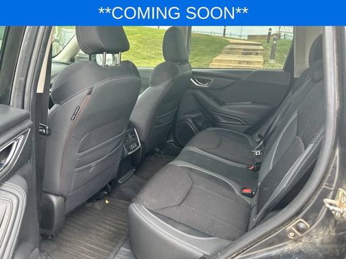 Used 2019 Subaru Forester Premium AWD/4WD image 12