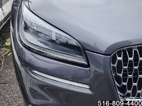 Used 2021 Lincoln Corsair AWD w/ Equipment Group 101A image 8