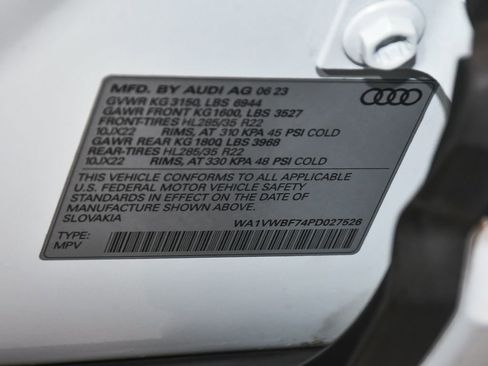 Used 2023 Audi SQ7 Prestige AWD/4WD image 24