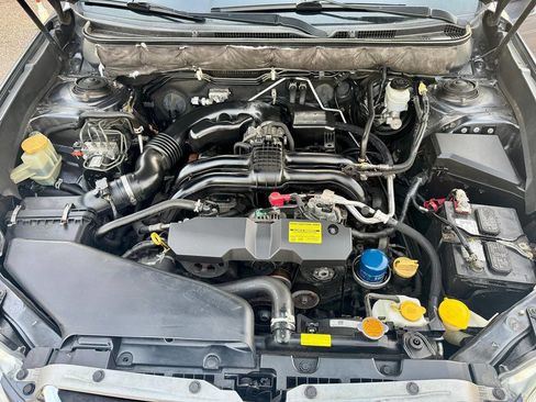 Used 2014 Subaru Outback 2.5i Premium image 11