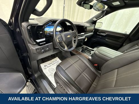 Used 2023 Chevrolet Silverado 1500 High Country w/ Technology Package image 13