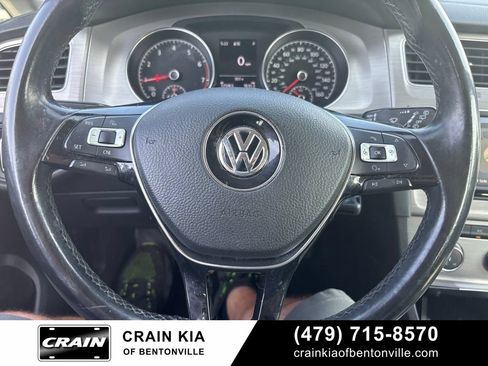 Used 2016 Volkswagen Golf S FWD image 21