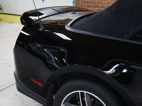 Used 2010 Ford Mustang Shelby GT500 image 31