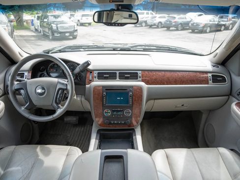 Used 2007 Chevrolet Silverado 1500 LTZ w/ Safety Package AWD/4WD image 19