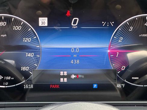 Used 2026 Mercedes-Benz GLS 580 4MATIC image 28