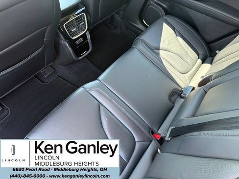 Used 2023 Lincoln Nautilus Reserve AWD/4WD image 14