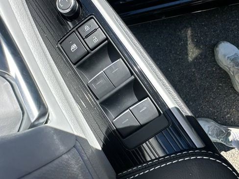New 2026 Toyota Sienna XSE AWD/4WD image 26