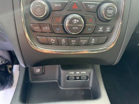 Certified 2019 Dodge Durango GT image 19