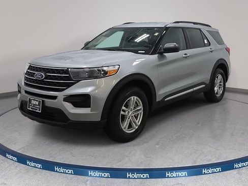 Used 2023 Ford Explorer XLT AWD/4WD image 1